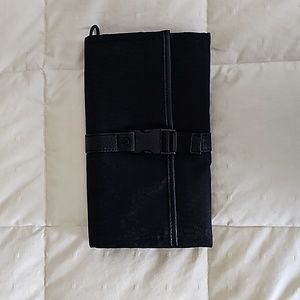 Lululemon clutch
